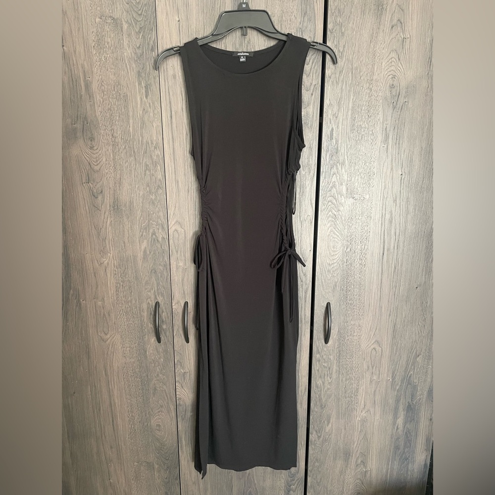 Elegant Black Sleeveless Dress